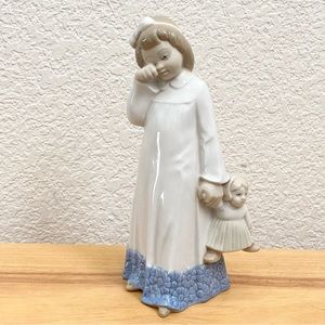 Vintage D’ART S.A. Blue/White Porcelain Sleepy Girl Holding Teddy Bear Figurine